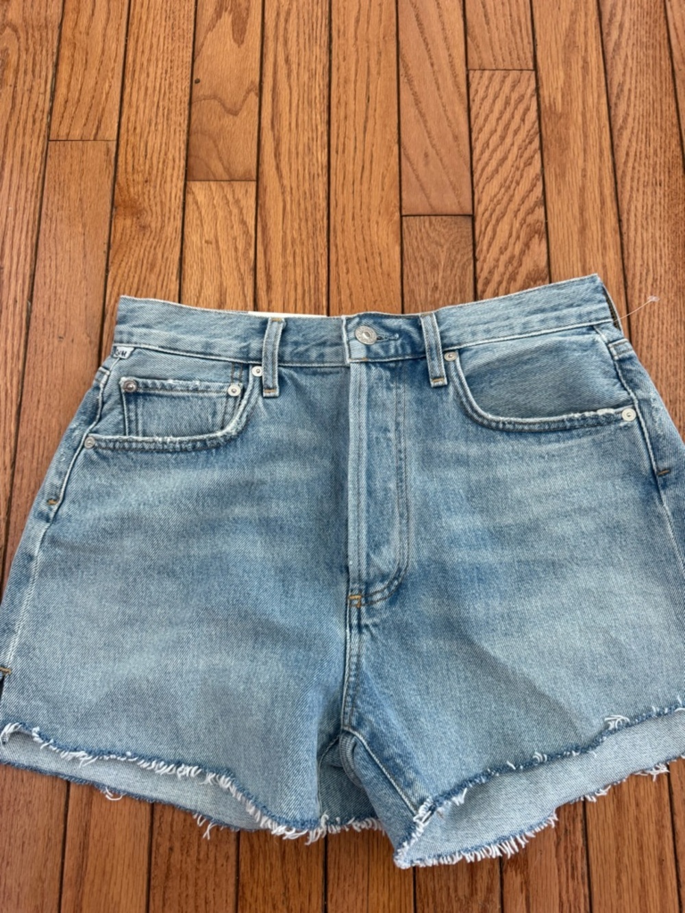 Citizens of Humanity Marlow Jean shorts